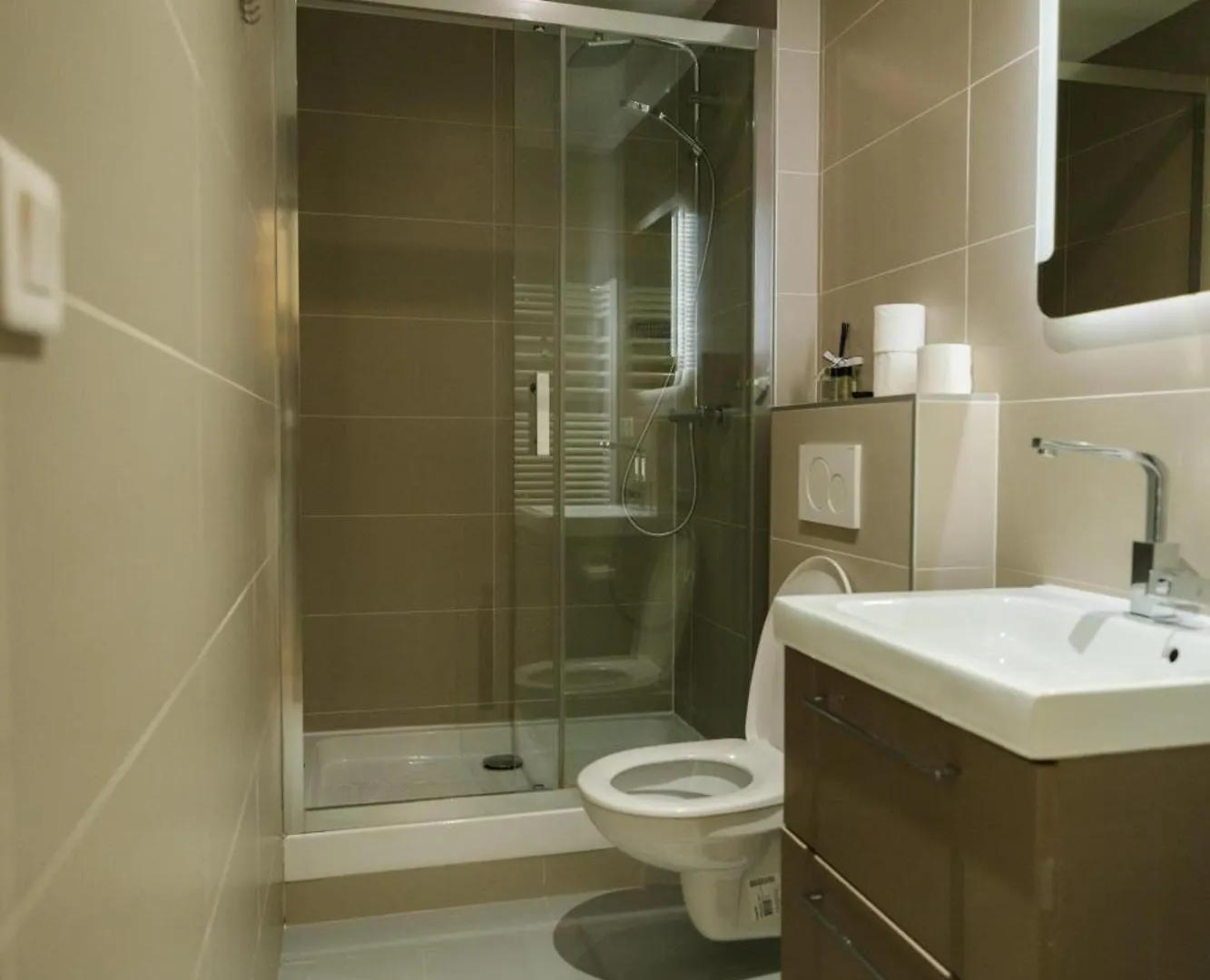 Beautiful Yellow Apartment Near Marais And Bastille Paris
